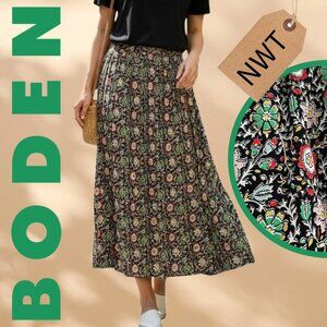 BODEN - Maxi Skirt in Floral Print - US Size 8